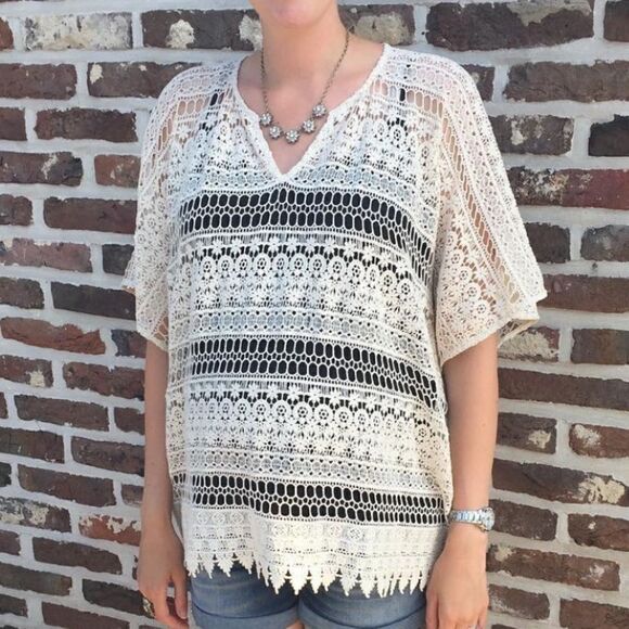 Cabi Love Carol Off White/Cream Open Knit Crochet Capri Top Small EUC! Summer - Picture 2 of 9